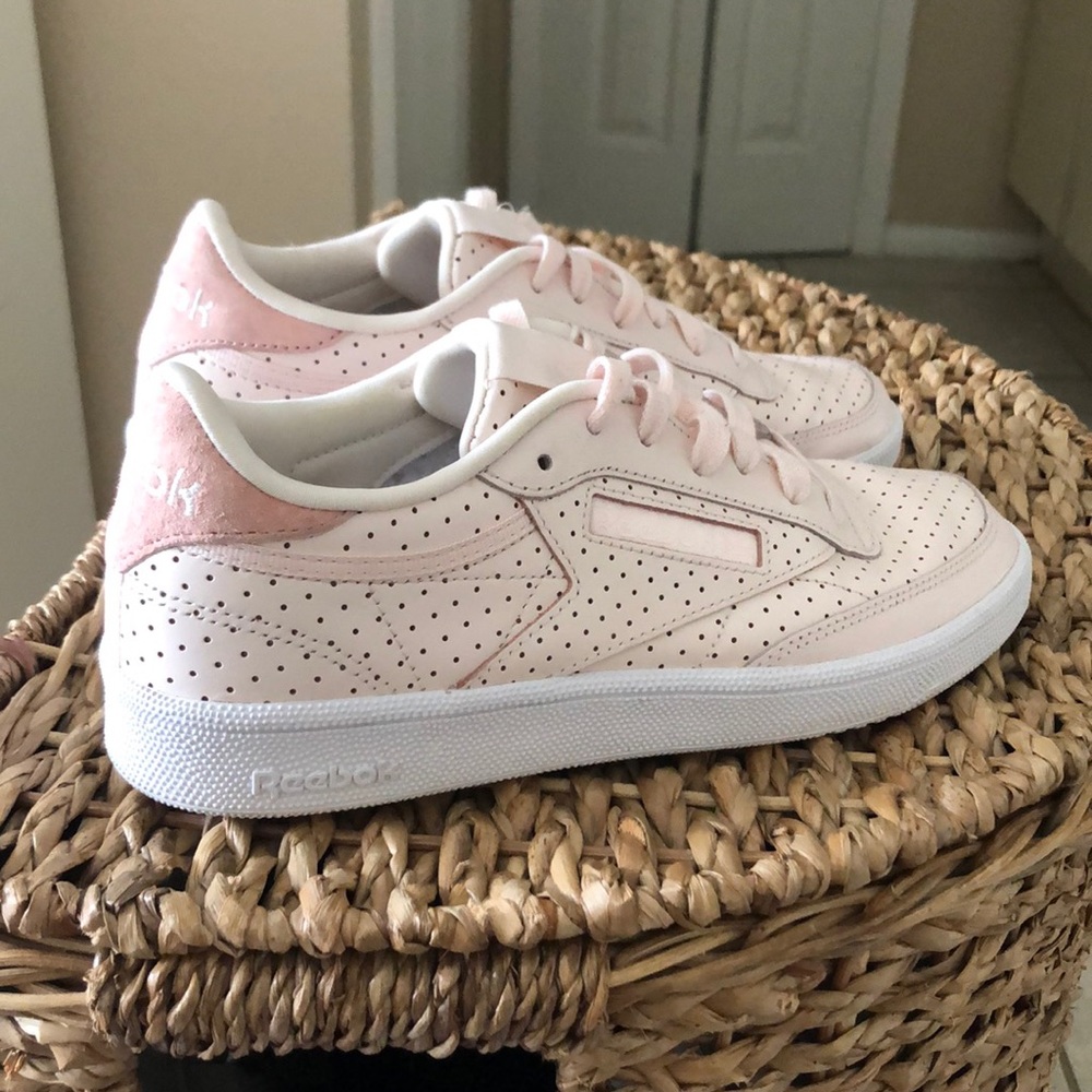 Reebok Classic Pink